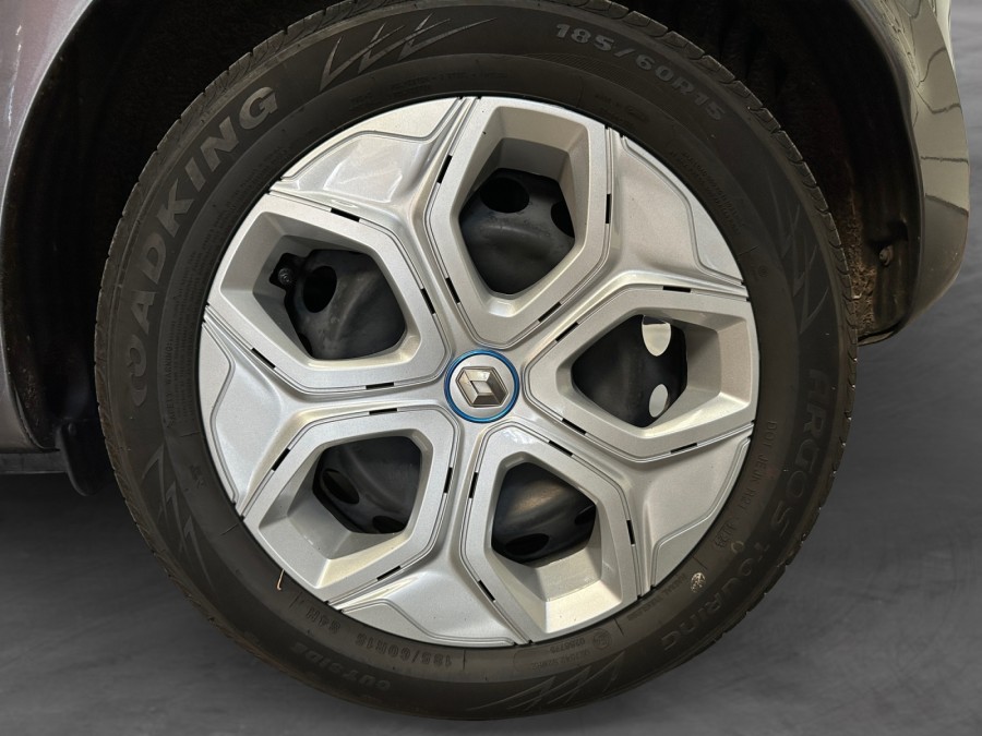 RENAULT d'occasion TWINGO E-TECH LIFE de 2022 St Jean du Cardonnay