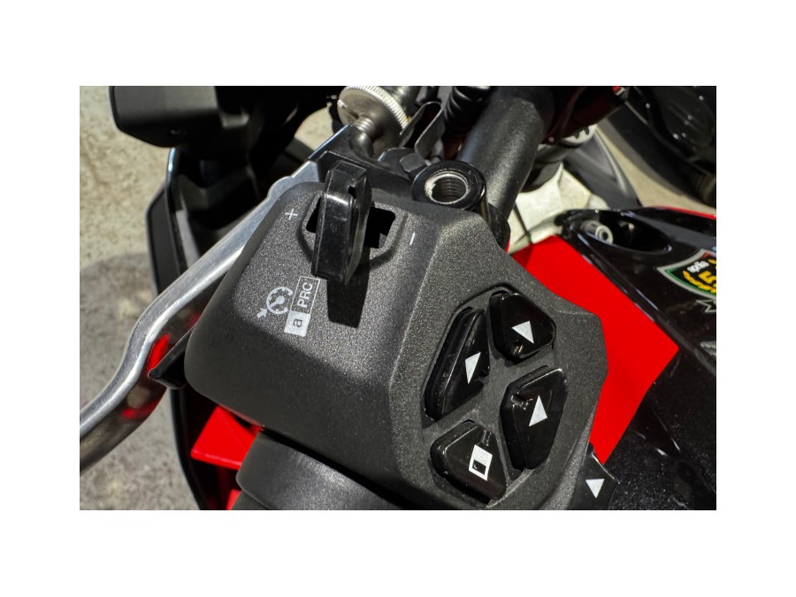 APRILIA d'occasion TUONO V4 APRILIA TUONO V4 de 2022 Beauvais (60)﻿