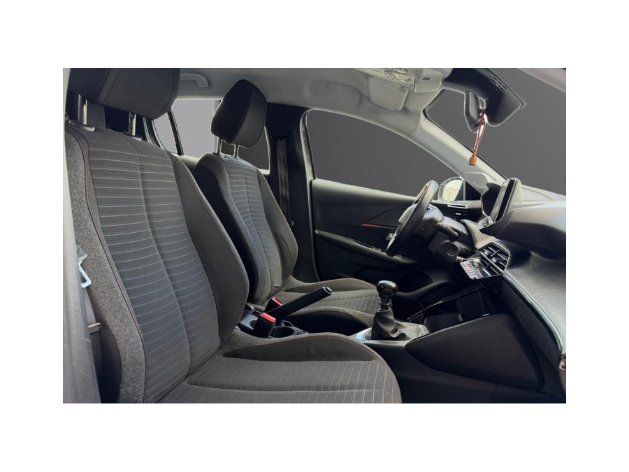 PEUGEOT d'occasion 208 1.2 ESSENCE 100CV de 2022 Guadeloupe (97)﻿