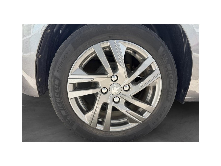 PEUGEOT d'occasion 208 1.2 ESSENCE 100CV de 2022 Guadeloupe (97)﻿