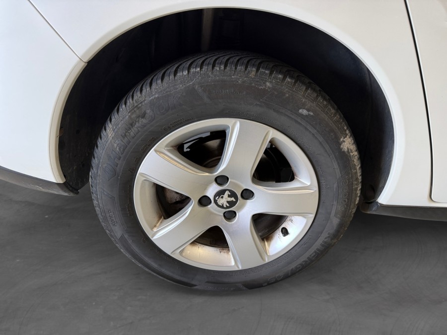 PEUGEOT d'occasion 3008 1.6 HDI 115 ACTIVE de 2014 Amiens (80)﻿