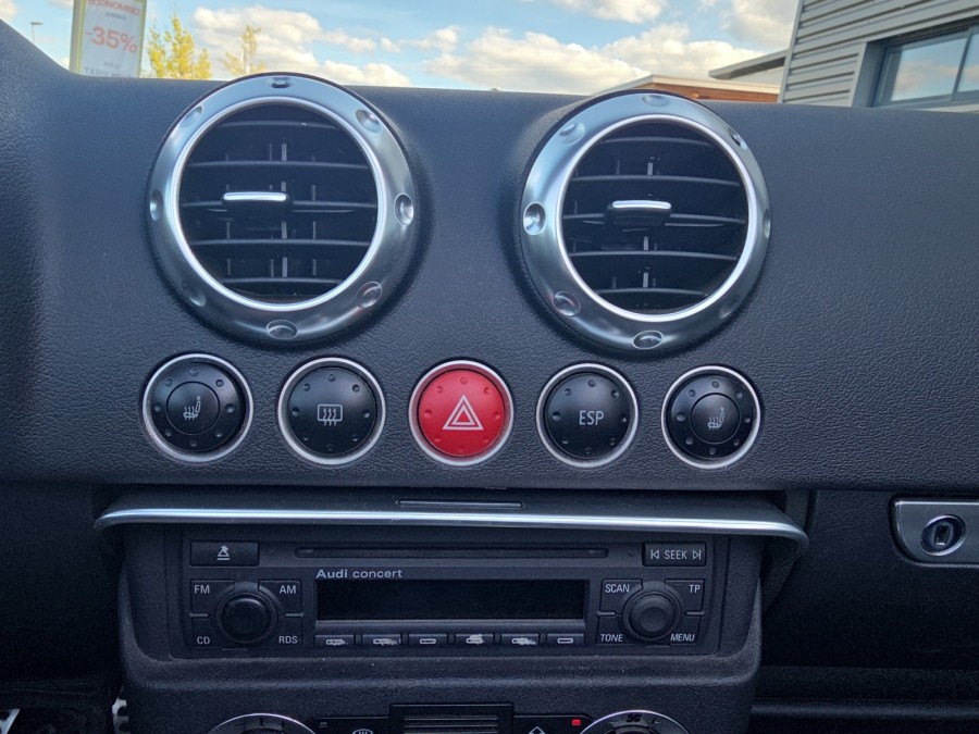 AUDI d'occasion TT 1.8i 150ch de 2002 Le Puy en Velay (43)﻿