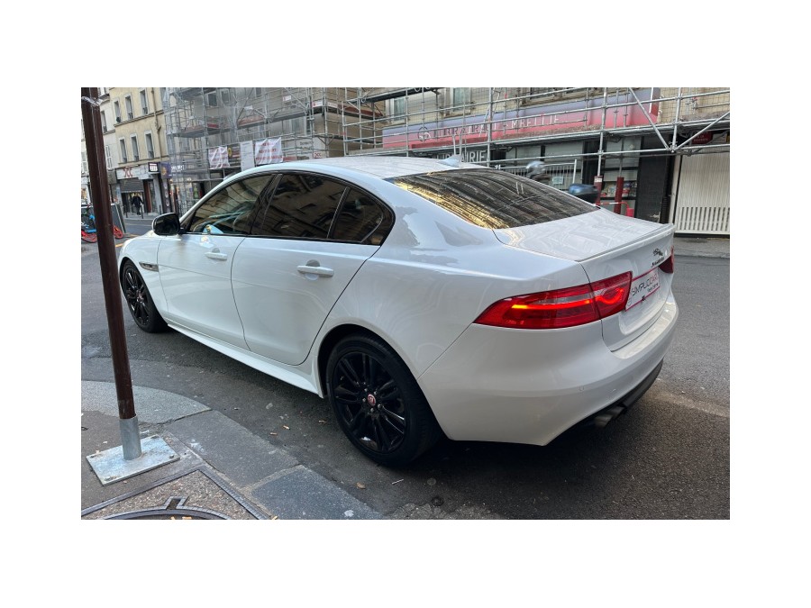 JAGUAR d'occasion XE 2.0L D 180 PURE BA de 2015 Paris 15 (75)﻿