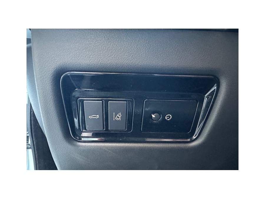 JAGUAR d'occasion XE 2.0L D 180 PURE BA de 2015 Paris 15 (75)﻿