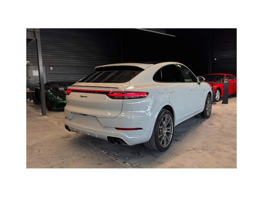 PORSCHE d'occasion CAYENNE 3.0 V6 E-HYBRID COUPE PLATINIUM EDITION de