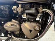 TRIUMPH d'occasion BONN.T120 T120 BONNEVILLE de 2021 Vannes (56)﻿