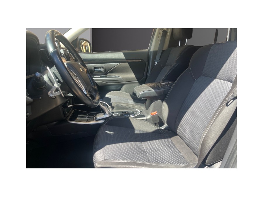 MITSUBISHI d'occasion OUTLANDER PHEV TWIN MOTOR INVITE 4WD de 2020