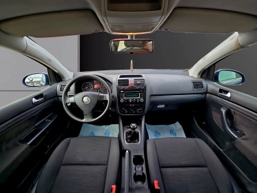 Volkswagen golf confort kit de distribution 1.4 16s 75ch.   révision complète moins de 3.000kms occasion avignon (84)...