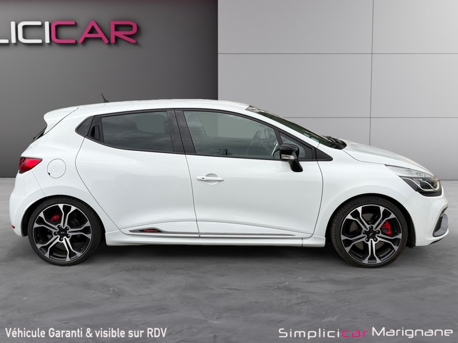 RENAULT d'occasion CLIO RS TROPHY 220 EDC de 2015 Marignane (13)﻿