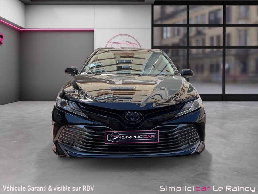 TOYOTA d'occasion CAMRY HYBRIDE 218 2WD DESIGN de 2019 Le Raincy (93)﻿