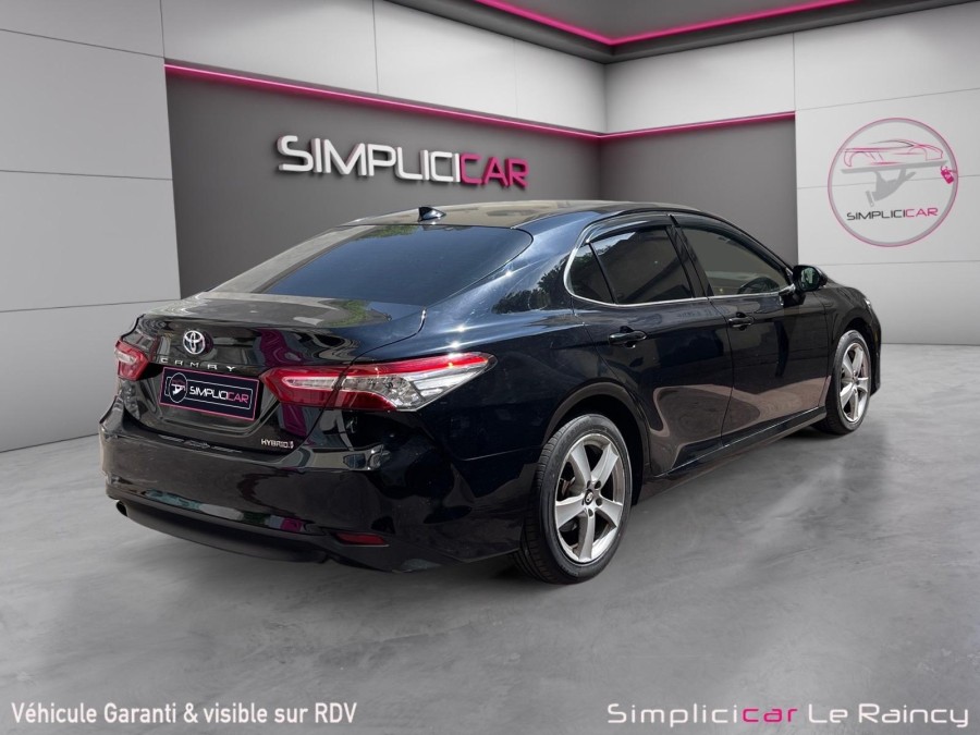 TOYOTA d'occasion CAMRY HYBRIDE 218 2WD DESIGN de 2019 Le Raincy (93)﻿
