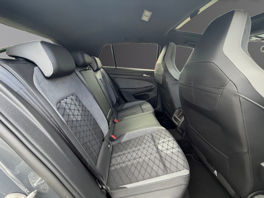 VOLKSWAGEN d'occasion GOLF 1.5 E-TSI OPF 150 R-LINE DSG de 2024