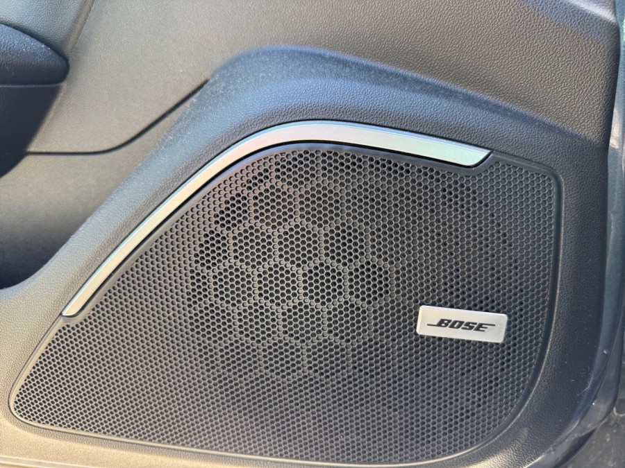 RENAULT d'occasion MEGANE TCE 130 AKAJU EDC de 2017 Saint Nazaire