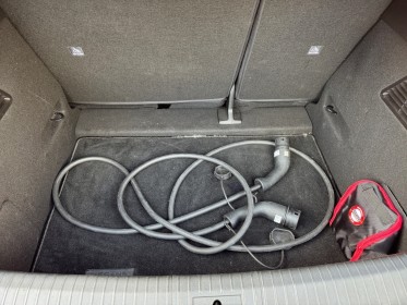 Renault megane e-tech ev60 220 ch optimum charge techno occasion simplicicar lille  simplicicar simplicibike france