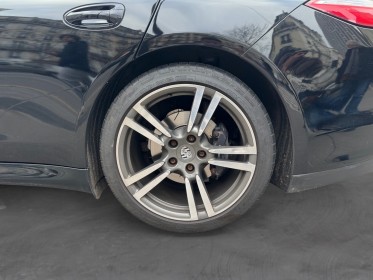 Porsche panamera v6 3.6 300 pdk/ camÉra de recul / pack sport chrono / toit ouvrant / volant chuffant occasion paris 17ème...