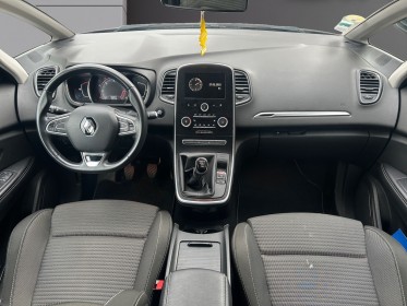 Renault grand scenic iv 2017 dci 110 energy zen, garantie 12 mois, carplays, radar av/ar, 7pl occasion simplicicar villejuif ...
