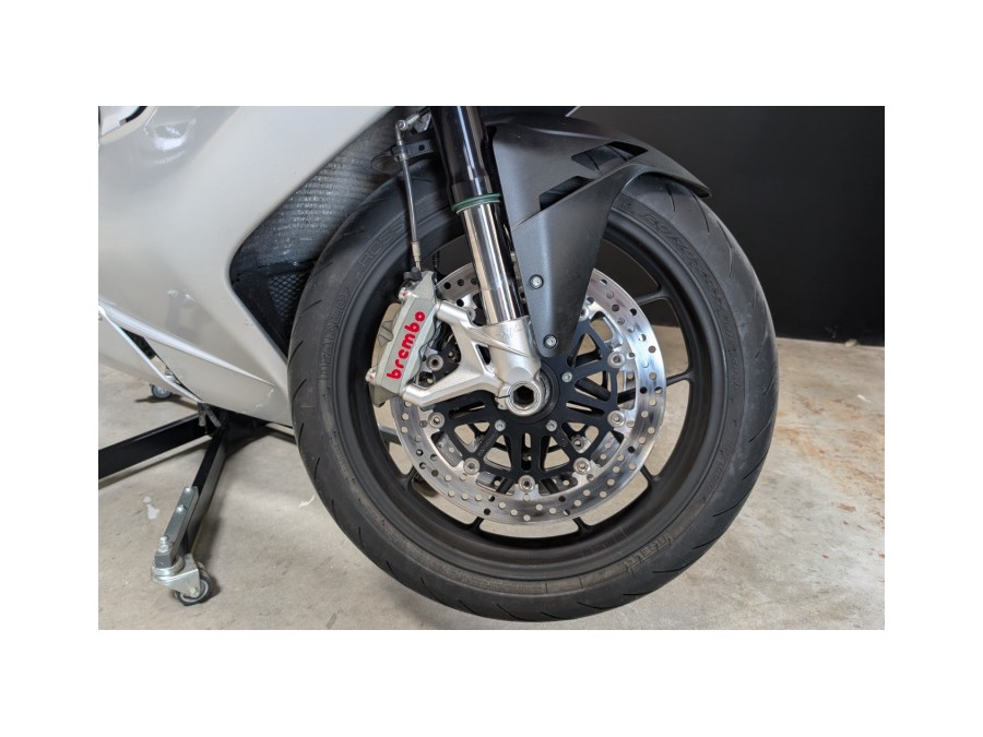 MV AGUSTA d'occasion F3 800 Moto de 2013 Besançon (25)﻿