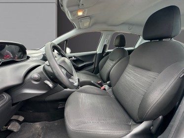 Peugeot 208 1.4 hdi  bvm5 access 68ch occasion avignon (84) simplicicar simplicibike france