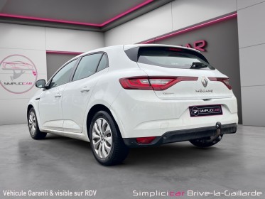 Renault megane iv berline tce 100 energy life garantie 12 mois occasion simplicicar brive la gaillarde  simplicicar...
