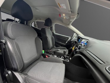 Renault megane iv berline tce 100 energy life garantie 12 mois occasion simplicicar brive la gaillarde  simplicicar...