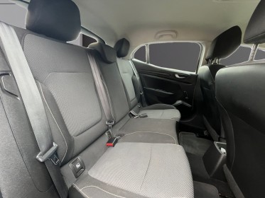 Renault megane iv berline tce 100 energy life garantie 12 mois occasion simplicicar brive la gaillarde  simplicicar...