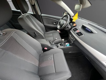 Renault megane iii estate privilège estate iii 1.9 dci 130 eco2 occasion avignon (84) simplicicar simplicibike france