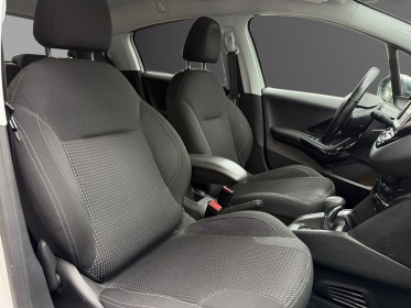 Peugeot 208 puretech 110ch ss eat6 tech edition/ courroie distri neuve/ entretien peugeot occasion simplicicar la ciotat...