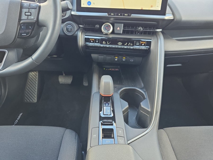 TOYOTA d'occasion C-HR 1.8 140H Design de 2024 Vichy (03)﻿