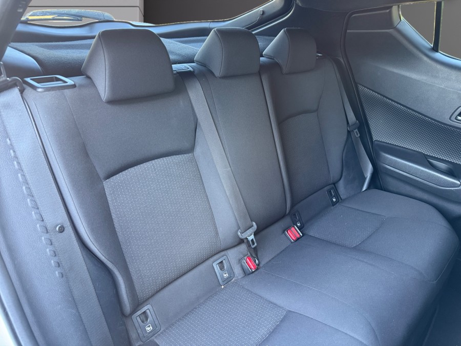 TOYOTA d'occasion C-HR 1.8 122H DYNAMIC de 2019 Poitiers (86)﻿