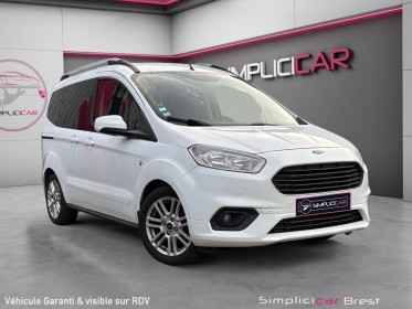 Ford tourneo courier 1.0 e 100 bv6 ss titanium // garantie 12 mois-bien entretenue occasion simplicicar brest simplicicar...