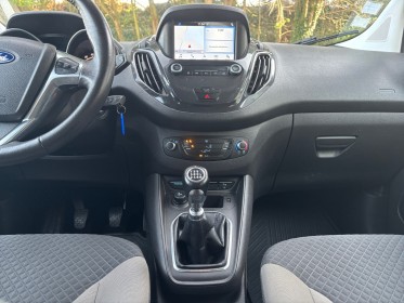Ford tourneo courier 1.0 e 100 bv6 ss titanium // garantie 12 mois-bien entretenue occasion simplicicar brest simplicicar...