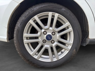 Ford tourneo courier 1.0 e 100 bv6 ss titanium // garantie 12 mois-bien entretenue occasion simplicicar brest simplicicar...