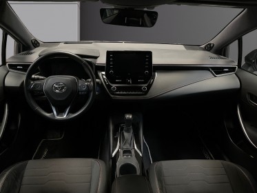 Toyota corolla touring sports hybride my21 184ch collection toit ouvrant panoramique occasion simplicicar saint-jean...