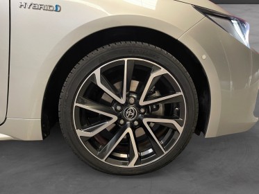 Toyota corolla touring sports hybride my21 184ch collection toit ouvrant panoramique occasion simplicicar saint-jean...