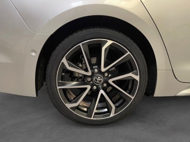 Toyota corolla touring sports hybride my21 184ch collection toit ouvrant panoramique occasion simplicicar saint-jean...