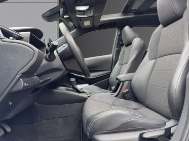 Toyota corolla hybride my21 122h design toit ouvrant occasion simplicicar lille  simplicicar simplicibike france