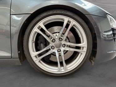 Audi r8 r8 v8 4.2 fsi 420 quattro r-tronic - garantie 12 mois occasion simplicicar lyon ouest simplicicar simplicibike france