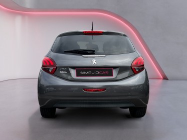 Peugeot 208 style 82ch bvm5/ gps/ apple carplay/ radar de recul occasion simplicicar orgeval  simplicicar simplicibike france
