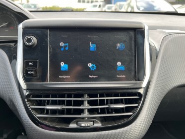 Peugeot 208 style 82ch bvm5/ gps/ apple carplay/ radar de recul occasion simplicicar orgeval  simplicicar simplicibike france
