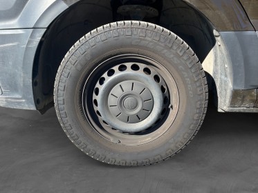 Volkswagen crafter l2 2.0 tdi 140 business line plus garantie 12 mois occasion montreuil (porte de vincennes)(75) simplicicar...