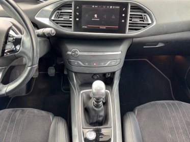 Peugeot 308 130ch ss bvm6 allure carplay occasion montpellier (34) simplicicar simplicibike france