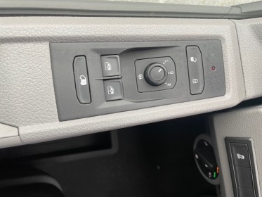 Volkswagen transporter 6.1 van l2h1 2.0 tdi 150 dsg7 business plus occasion simplicicar tours  simplicicar simplicibike france