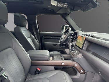 Land rover defender 130 d300 bva8 mhev x-dynamic occasion montreuil (porte de vincennes)(75) simplicicar simplicibike france