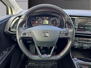 Seat leon fr 2.0 tdi 150 start/stop carplay toit ouvrant garantie 12 mois occasion simplicicar vichy simplicicar simplicibike...
