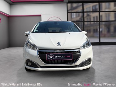 Peugeot 208 puretech 82ch ss bvm5 signature/couroie changÉe/camera de recul et radar de stationnement -garantie 12 mois...