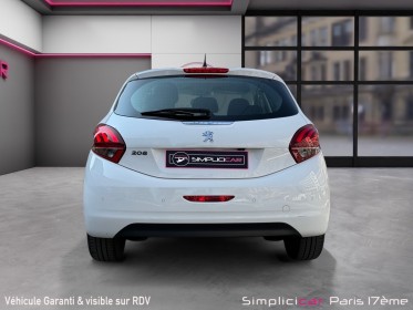 Peugeot 208 puretech 82ch ss bvm5 signature/couroie changÉe/camera de recul et radar de stationnement -garantie 12 mois...