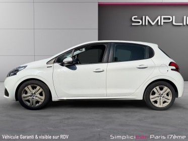 Peugeot 208 puretech 82ch ss bvm5 signature/couroie changÉe/camera de recul et radar de stationnement -garantie 12 mois...