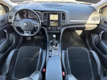 Renault megane iv berline 1.6 dci 130 energy intens - camera de recul - bose occasion simplicicar rennes simplicicar...