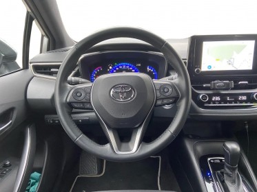 Toyota corolla hybride my22 122h dynamic / entretien full toyota occasion simplicicar st-maximin simplicicar simplicibike...