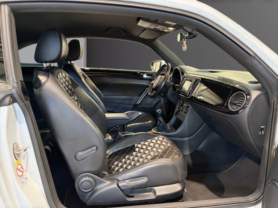 VOLKSWAGEN d'occasion NEW CABRIOLET 1.2 TSI COCCINELLE de 2018